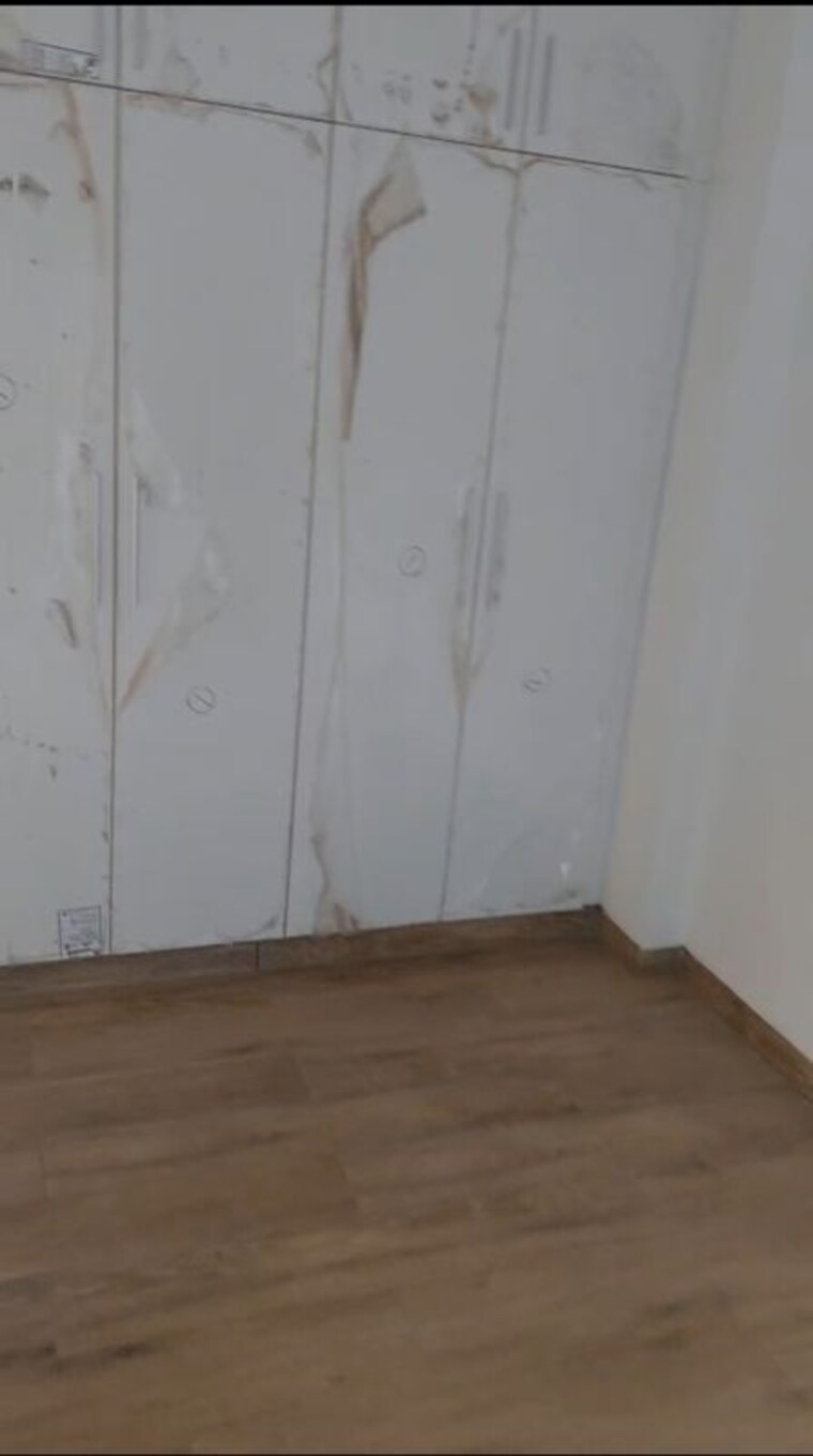 undefined, wave-city 2.5 Bedroom 194 Sq.Ft. Apartment In Wave City Ghaziabad 9795876