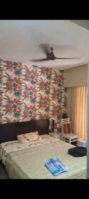 Room in  Pg at Vakola – for Rent