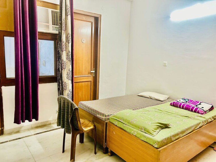 Bedroom, sector 49 Pg For Girls In Sector 49 9796039