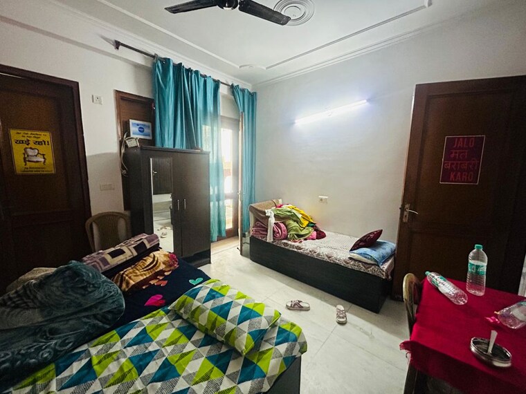 Bedroom, sector 49 Pg For Girls In Sector 49 9796039