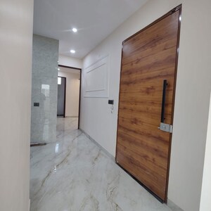 Room in 3 BHK Apartment at Swami Shraddhanand Park – for Rent