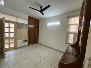 Living Room in 2 BHK Apartment at Sector 7 Dwarka – for Rent