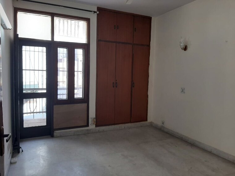 Room, greater kailash i 2 Bedroom 1881 Sq.Ft. Builder Floor In Greater Kailash I Delhi 9796135