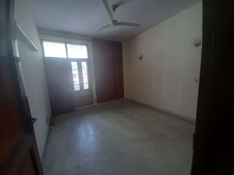 Room, greater kailash i 2 Bedroom 1881 Sq.Ft. Builder Floor In Greater Kailash I Delhi 9796135