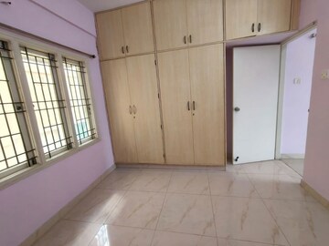 Room in 2 BHK Apartment at Cv Raman Nagar – for Rent