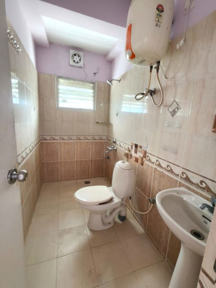 Bathroom, cv raman nagar 2 Bedroom 900 Sq.Ft. Apartment In Cv Raman Nagar Bangalore 9796180