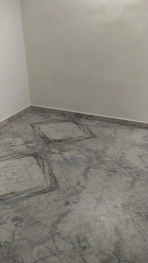 Room in 1 BHK Apartment at Kalkaji – for Rent