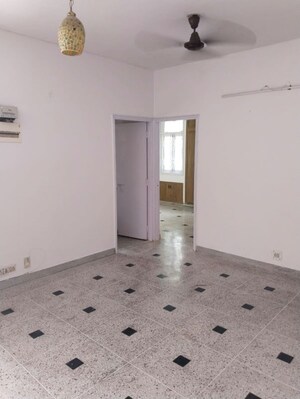 3 BHK Apartment For Rent in Sector 6 Dwarka
