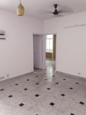 3 BHK Apartment For Rent in Sector 6 Dwarka