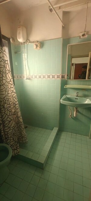 Bathroom in 3 BHK Apartment at Venus Apartments Cuffe Parade, Cuffe Parade – for Sale