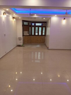 4 BHK + Servant Room Apartment For Rent in Sector 9 Dwarka