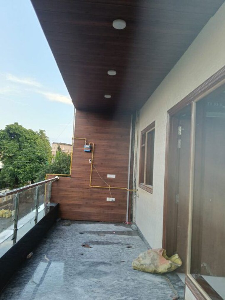 Balcony, rwa-apartments 3 Bedroom 2550 Sq.Ft. Independent House In Sector 31 Noida 9795252