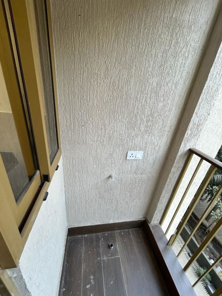 Balcony, godrej-rks 2 Bedroom 560 Sq.Ft. Apartment In Chembur Mumbai 9796364