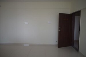 Room in 2 BHK Apartment at Kumar Park Infinia, Fursungi – for Rent