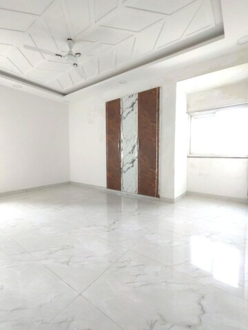 Room in 3 BHK Apartment at Sector 6 Dwarka – for Rent