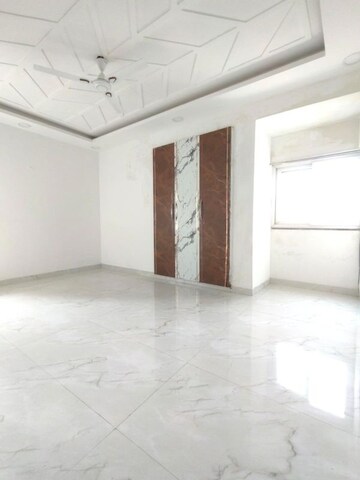 Room in 3 BHK Apartment at Sector 6 Dwarka – for Rent