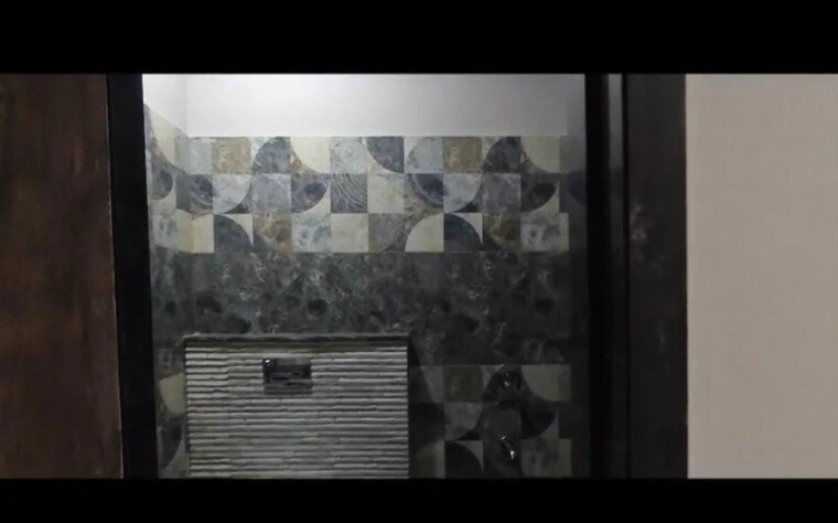 Bathroom, dlf garden city 3 Bedroom 2550 Sq.Ft. Independent House In Dlf Garden City Indore 9796384