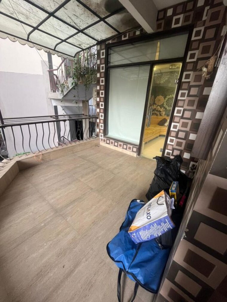  Parking, sector 4 dwarka 4 Bedroom 1900 Sq.Ft. Apartment In Sector 4 Dwarka Delhi 9796725