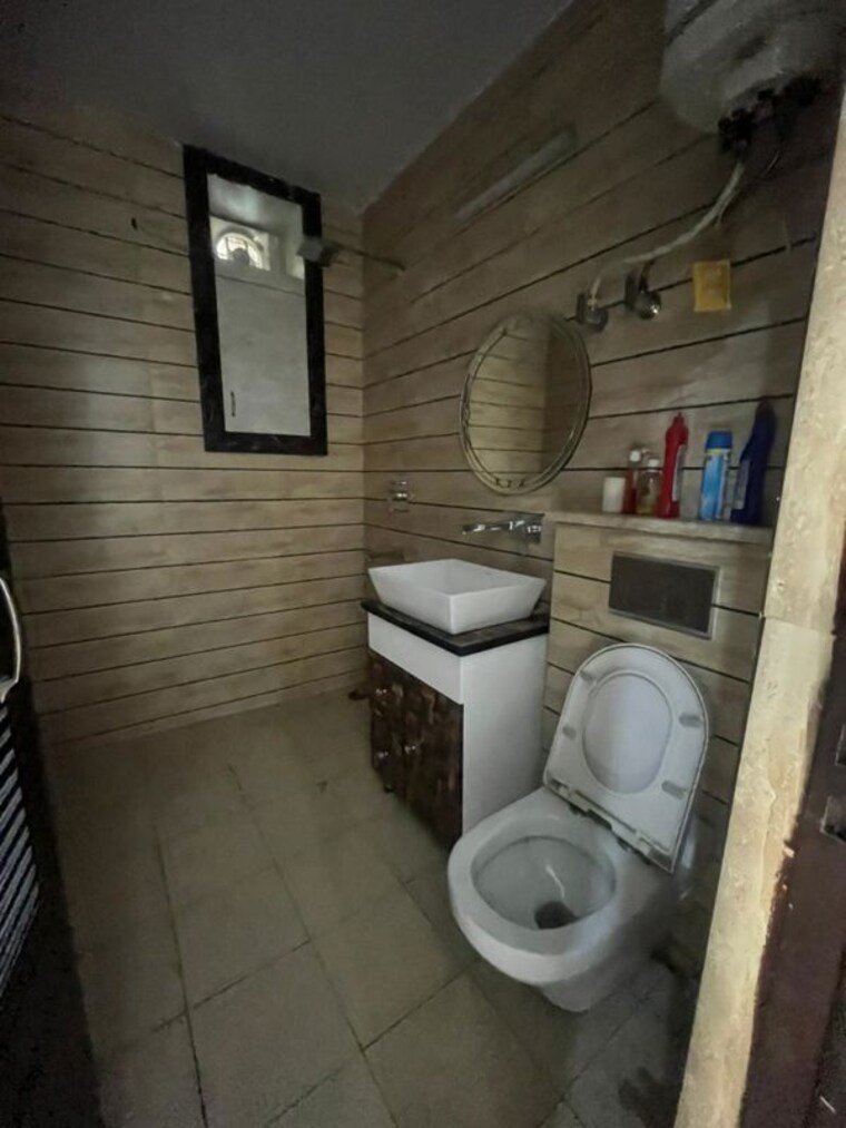 Bathroom, sector 4 dwarka 4 Bedroom 1900 Sq.Ft. Apartment In Sector 4 Dwarka Delhi 9796725