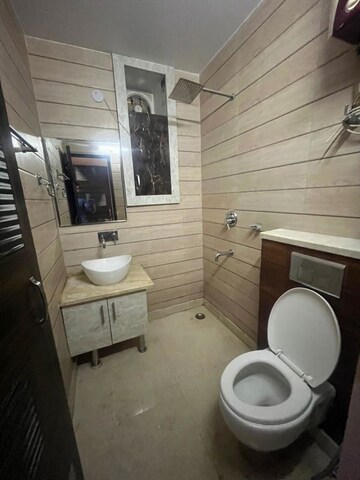 Bathroom in 4 BHK Apartment at Sector 4 Dwarka – for Rent
