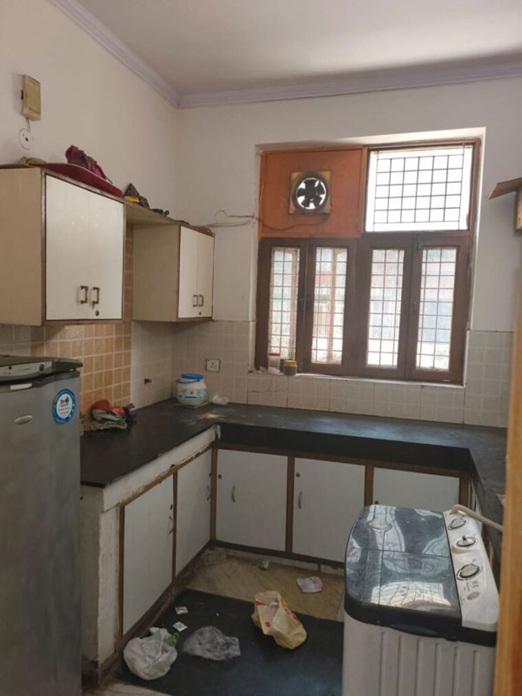 Kitchen, sector 23 3 Bedroom 2000 Sq.Ft. Builder Floor In Sector 23 Gurgaon 9796742