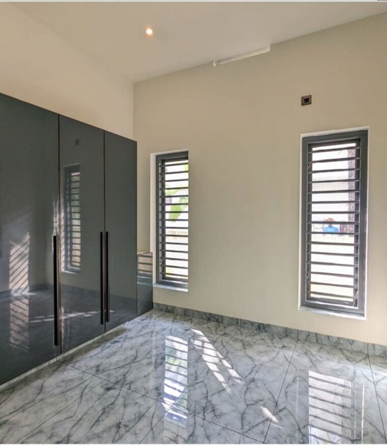 Room, pottore 3 Bedroom 1600 Sq.Ft. Independent House In Pottore Thrissur 9792791