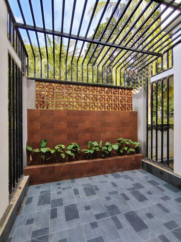 Bedroom in 3 BHK Independent House at Pottore – for Sale