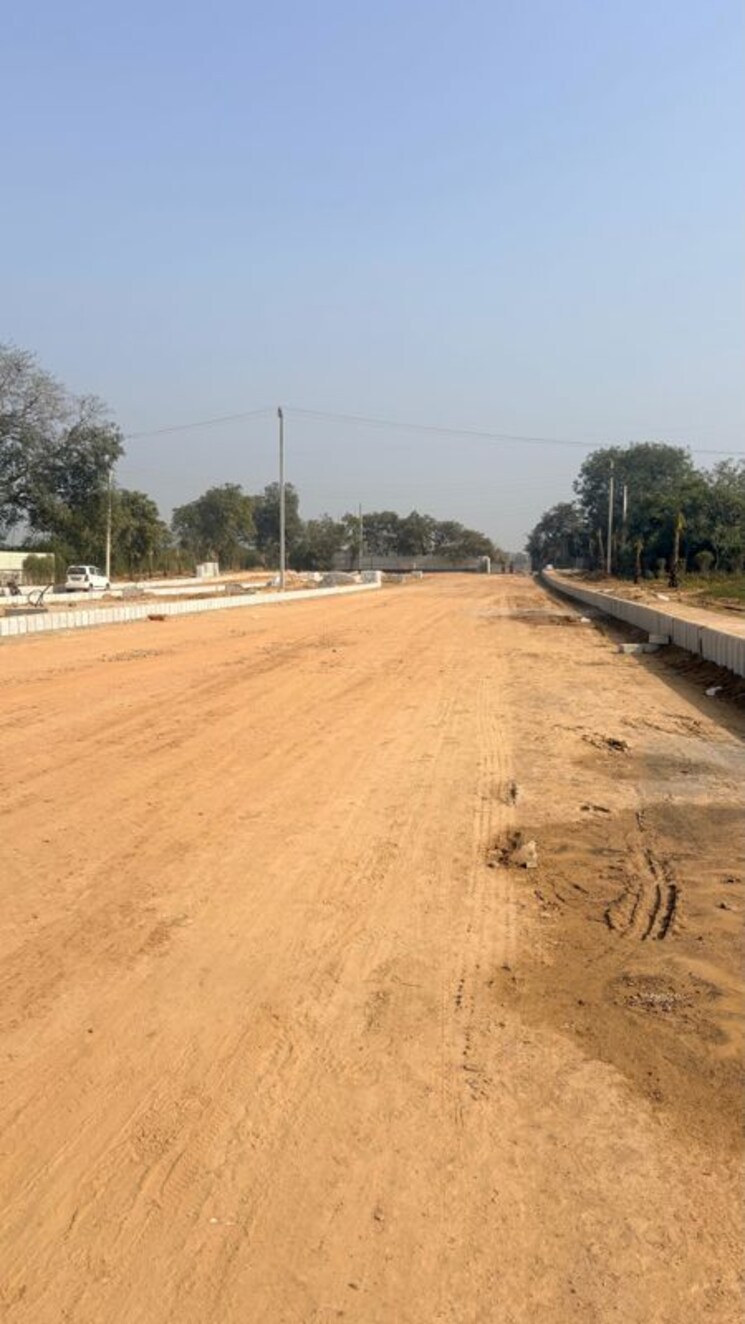 undefined, sector 98  200 Sq.Yd. Plot In Sector 98 Faridabad 9796836