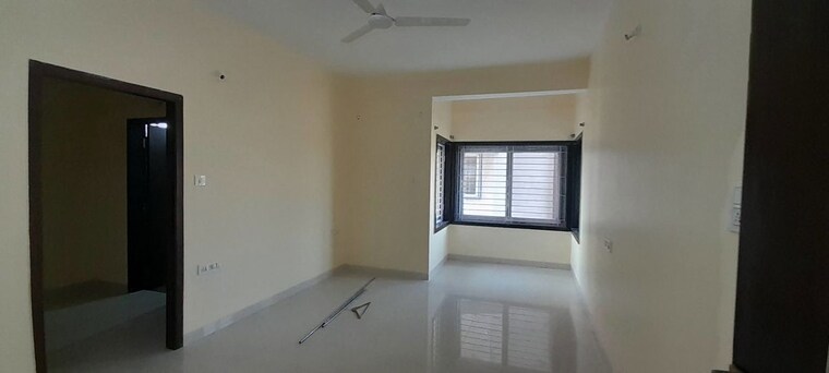 Room, balaji nagar 3 Bedroom 2300 Sq.Ft. Apartment In Balaji Nagar Raipur 9795098