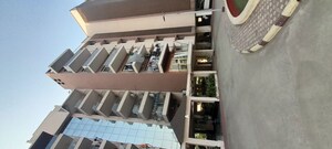 Team Area in 3 BHK Apartment at Balaji Nagar – for Rent