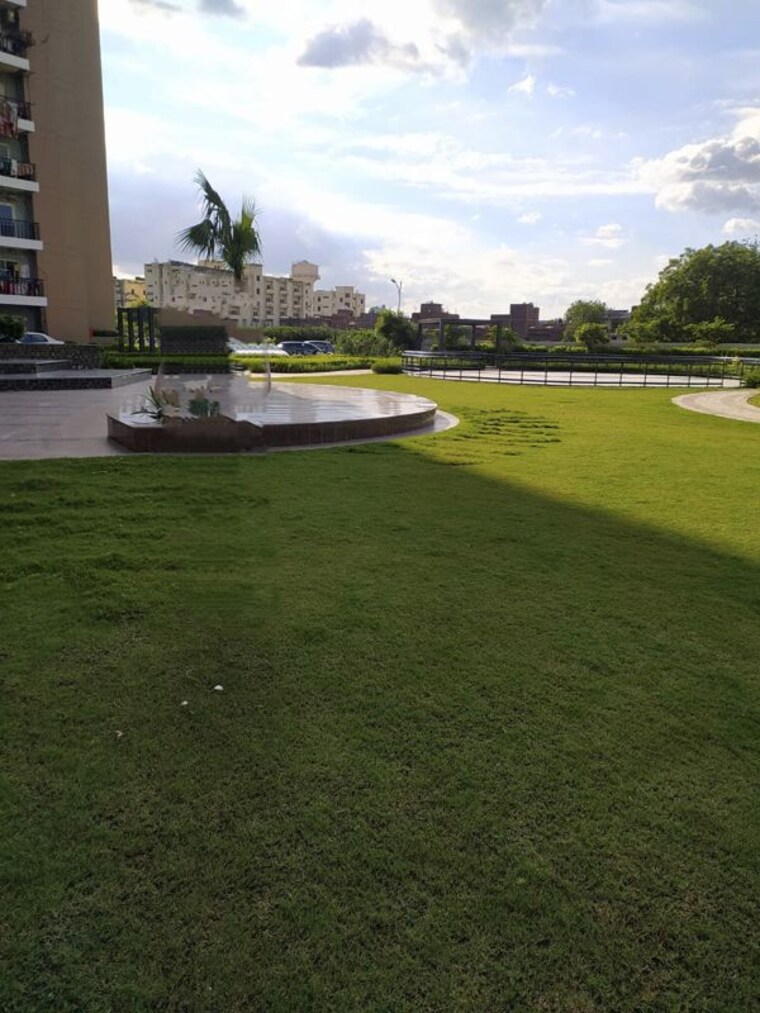 Garden, saviour-park 3 Bedroom 1505 Sq.Ft. Apartment In Mohan Nagar Ghaziabad 9796896