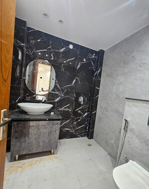 Attached Bathroom in 3 BHK Builder Floor at Sector 57 – for Rent