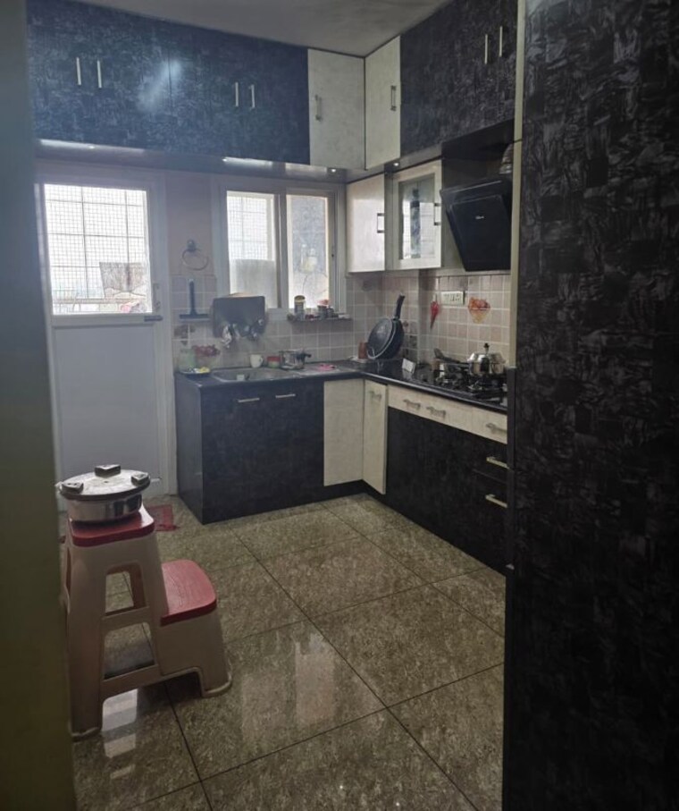 Kitchen, innovative-aspen-woods 3 Bedroom 1650 Sq.Ft. Apartment In Bannerghatta Road Bangalore 9796892
