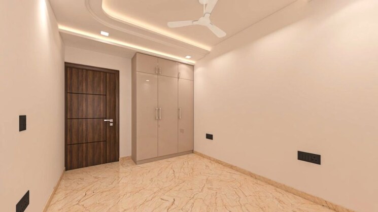 Room, godrej-retreat 3 Bedroom 180 Sq.Yd. Builder Floor In Sector 83 Faridabad 9797000