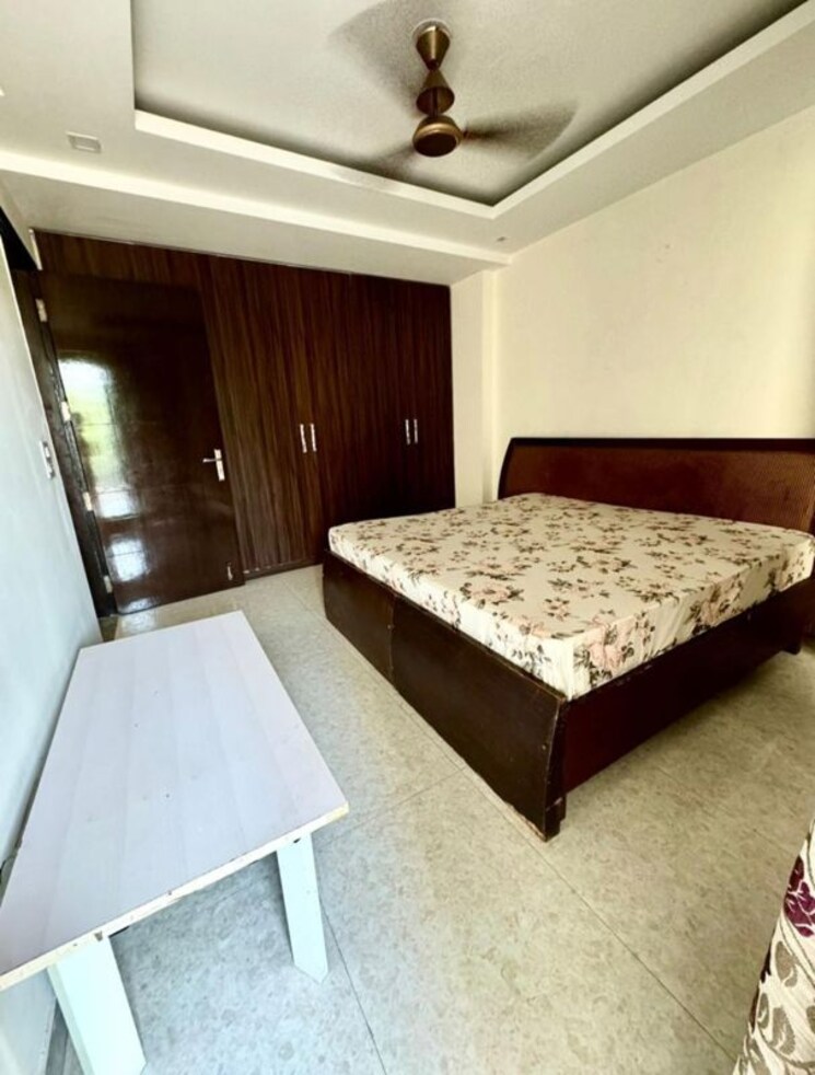 Bedroom, dlf phase i 3 Bedroom 2100 Sq.Ft. Builder Floor In Dlf Phase I Gurgaon 9797007