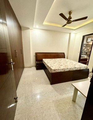 Bedroom in 3 BHK Builder Floor at Dlf Phase I – for Rent