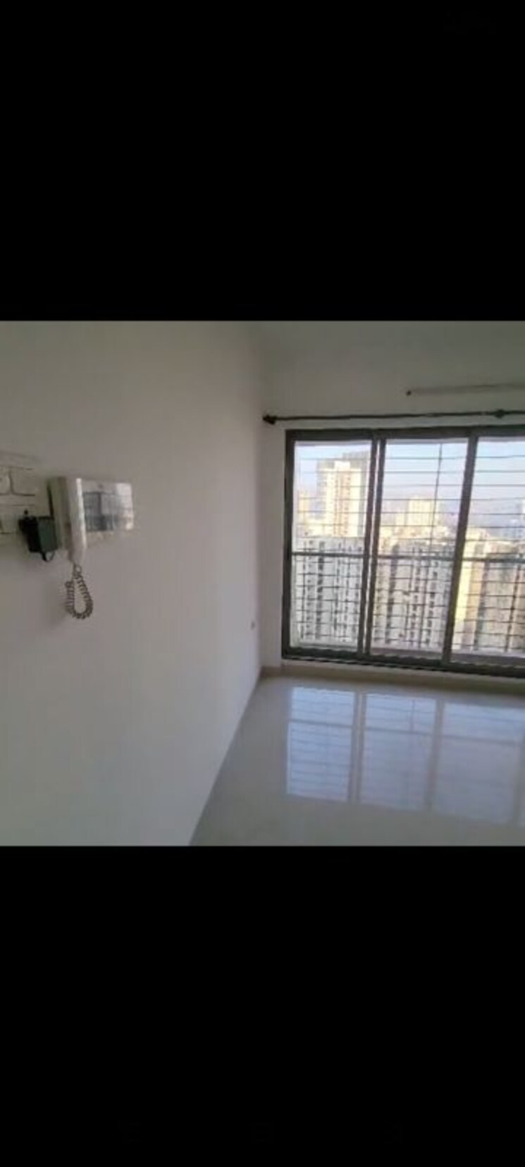 Room, runwal-eirene 2.5 Bedroom 1100 Sq.Ft. Apartment In Balkum Pada Thane 9797011