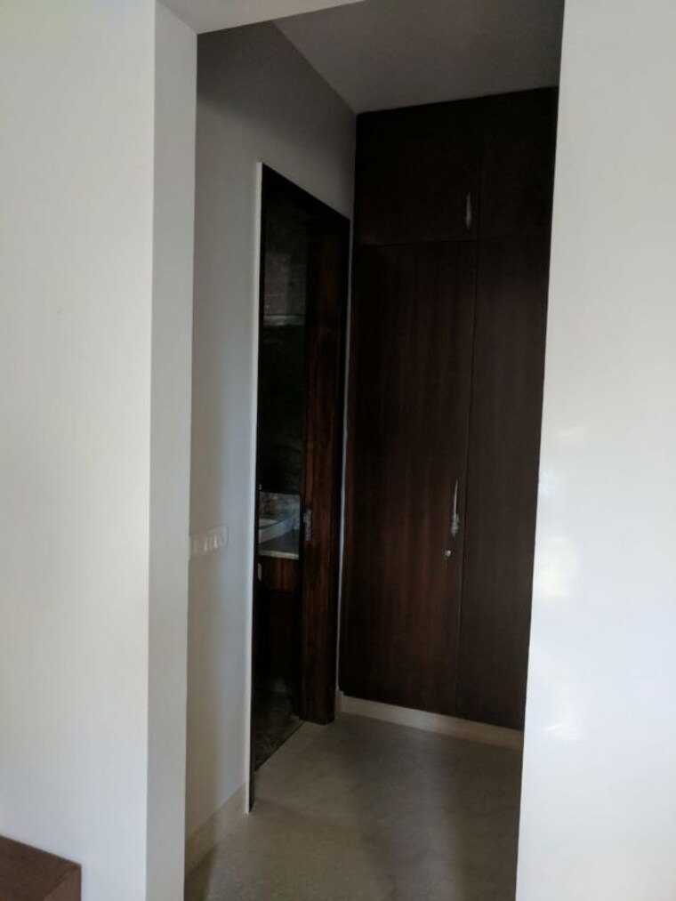 undefined, dlf phase i 4 Bedroom 2200 Sq.Ft. Builder Floor In Dlf Phase I Gurgaon 9763695