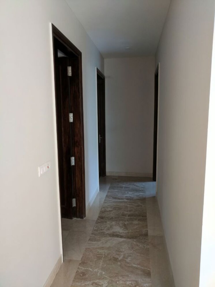 undefined, dlf phase i 4 Bedroom 2200 Sq.Ft. Builder Floor In Dlf Phase I Gurgaon 9763695