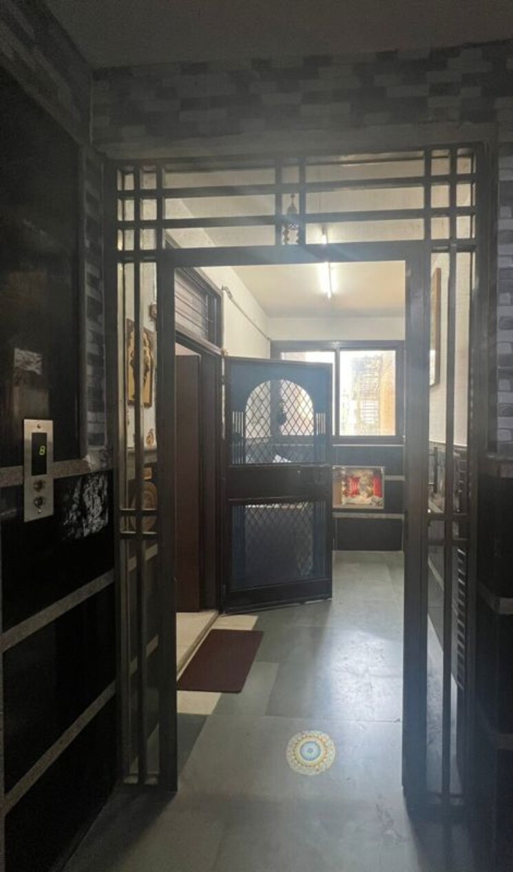 Bathroom, sector 18 dwarka 3 Bedroom 1600 Sq.Ft. Apartment In Sector 18 Dwarka Delhi 9797242