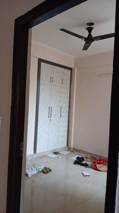 2.5 BHK + Study Room Apartment For Rent in Amrapali Golf Homes