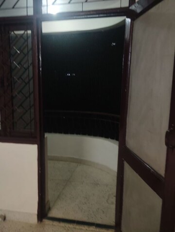 Bathroom in 3 BHK Apartment at Sector 4 Dwarka – for Rent