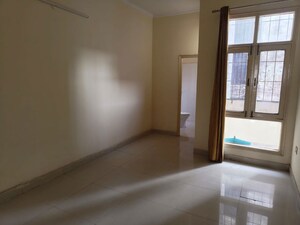 Room in 3 BHK Apartment at Vip Road – for Sale