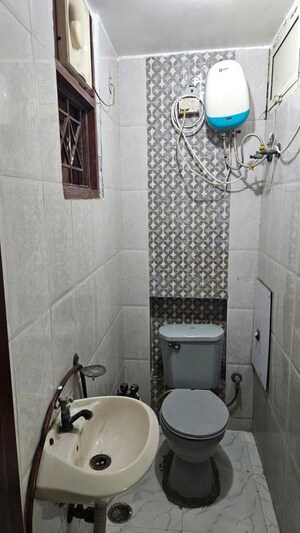 Bathroom in 3 BHK Apartment at Sector 9 Dwarka – for Rent