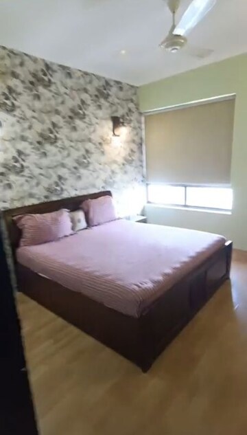 Bedroom in 3 BHK Apartment at Unitech Fresco, Sector 50 – for Rent