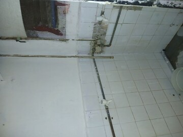 Balcony in 1 BHK Apartment at Dharavi – for Rent