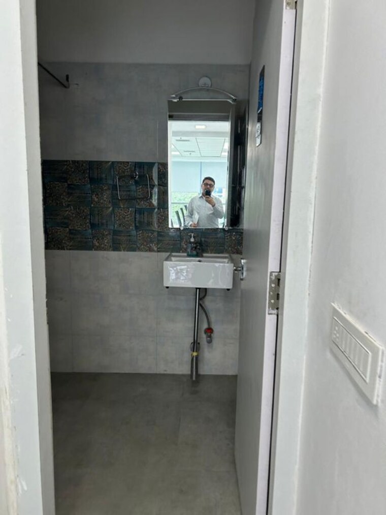 Kitchen, ps-srijan-corporate-park Commercial Office Space 1943 Sq.Ft. In Salt Lake Sector V Kolkata 9797418