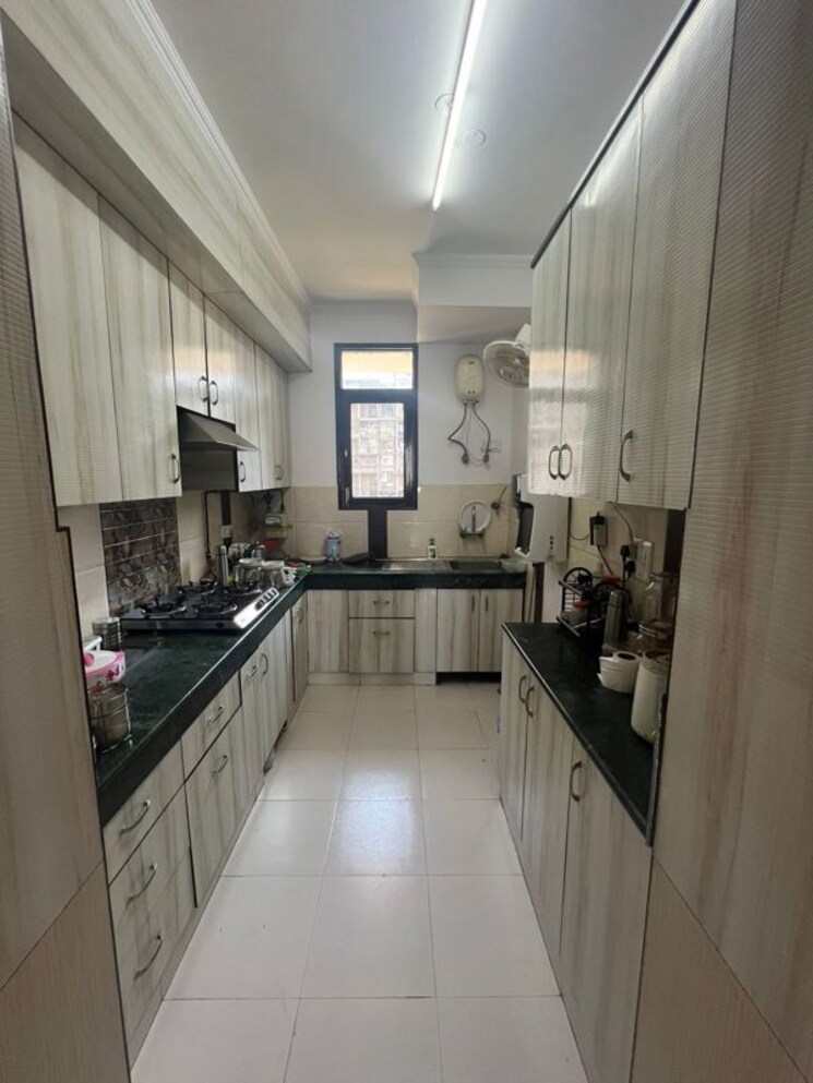 Kitchen, sector 11 dwarka 4 Bedroom 2000 Sq.Ft. Apartment In Sector 11 Dwarka Delhi 9797480