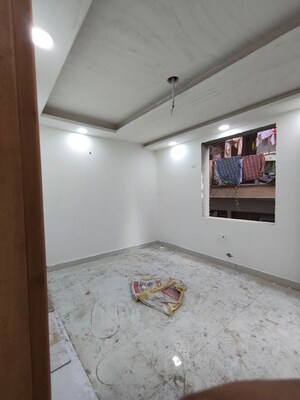 Room in 3 BHK Builder Floor at Govindpuri – for Sale