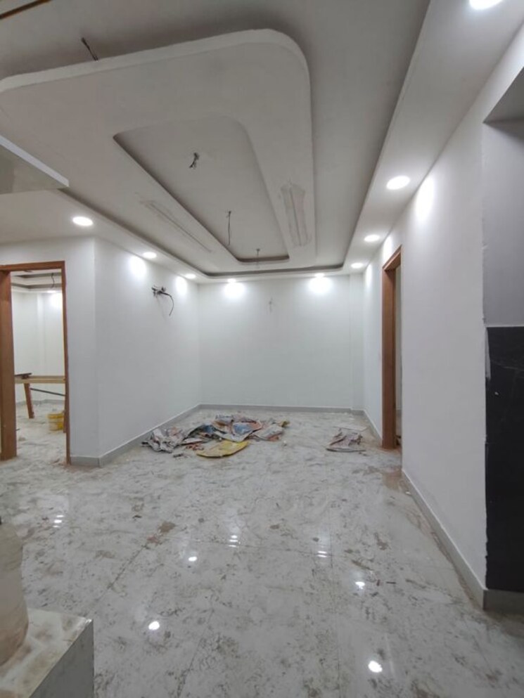 undefined, govindpuri 3 Bedroom 100 Sq.Yd. Builder Floor In Govindpuri Delhi 9797487